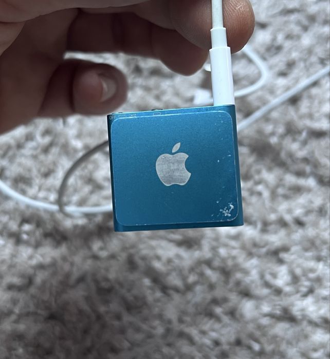 Apple iPod shuffle 4th Generation