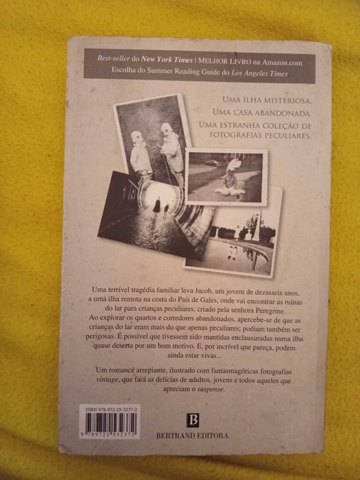 "O Lar Da Senhora Peregrine Para Crianças Peculiares" de Ransom Riggs