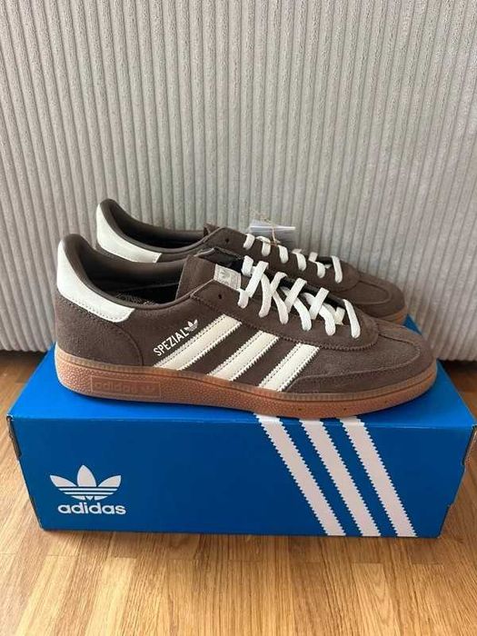 Oryginalne buty adidas damskie Buty HANDBALL brązowy R.41