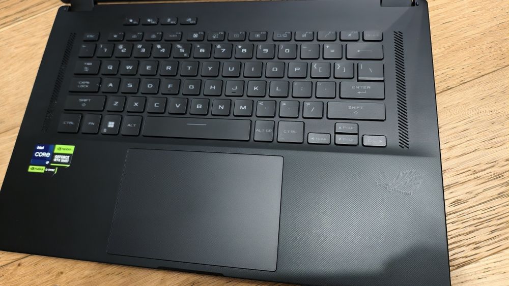 Asus Rog FLOW X16