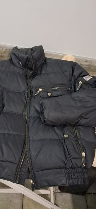 Чоловіча куртка на 50 розмір.