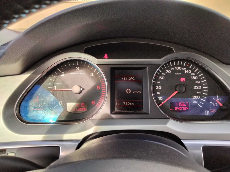 Vendo Audi A6 2.0 TDI