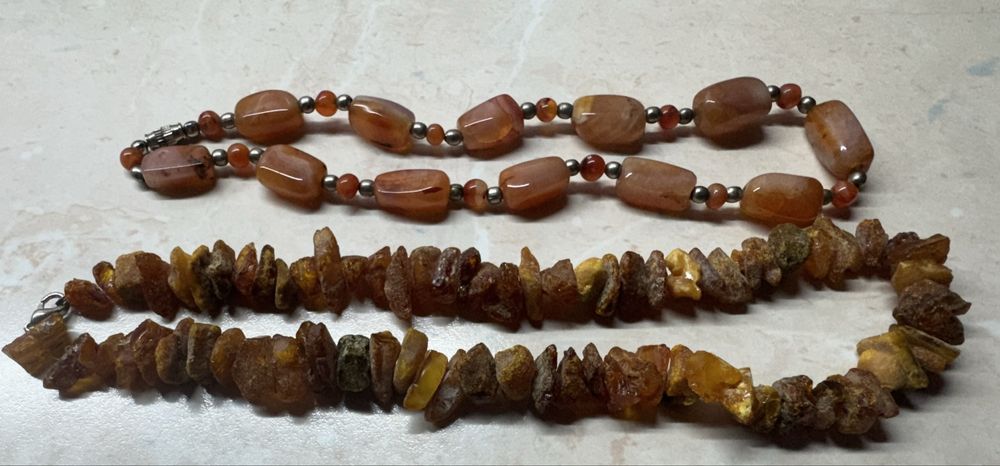 Бусы янтарь, сердолик