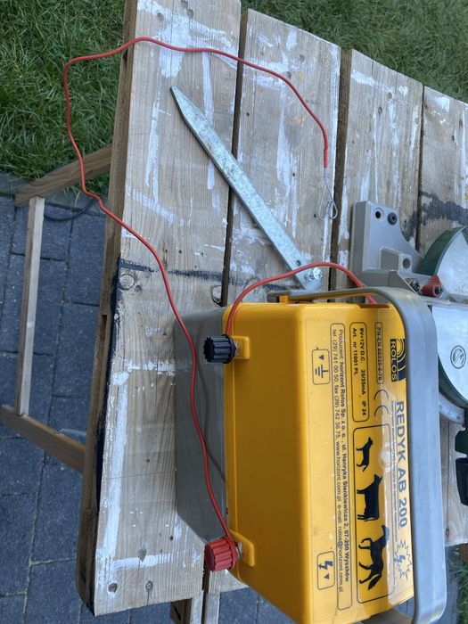 Pastuch elektryzator Redyk AB 200
