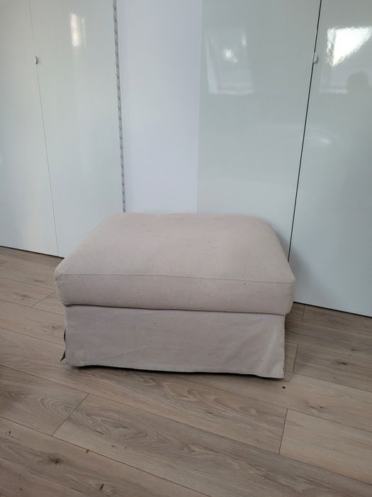 Podnóżek IKEA z pojemnikiem
