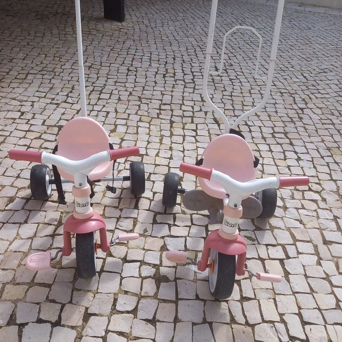 Vendo triciclo menina