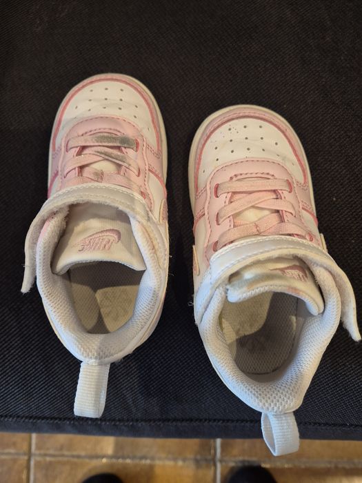 Ténis Nike bebé menina tamanho 23.5