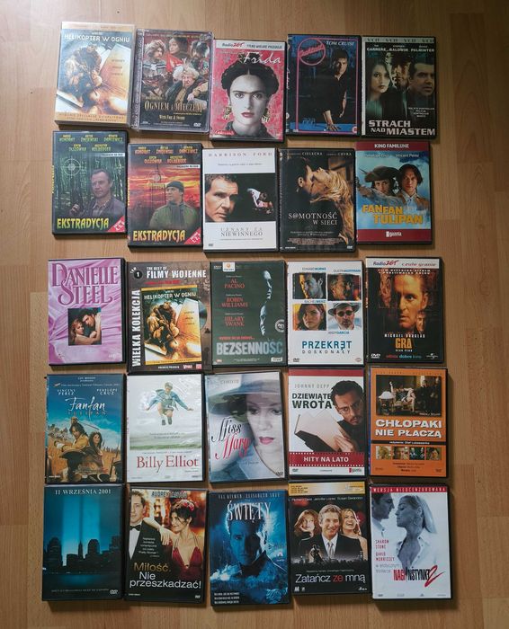 Zestaw 100 filmów DVD z filmowymi hitami