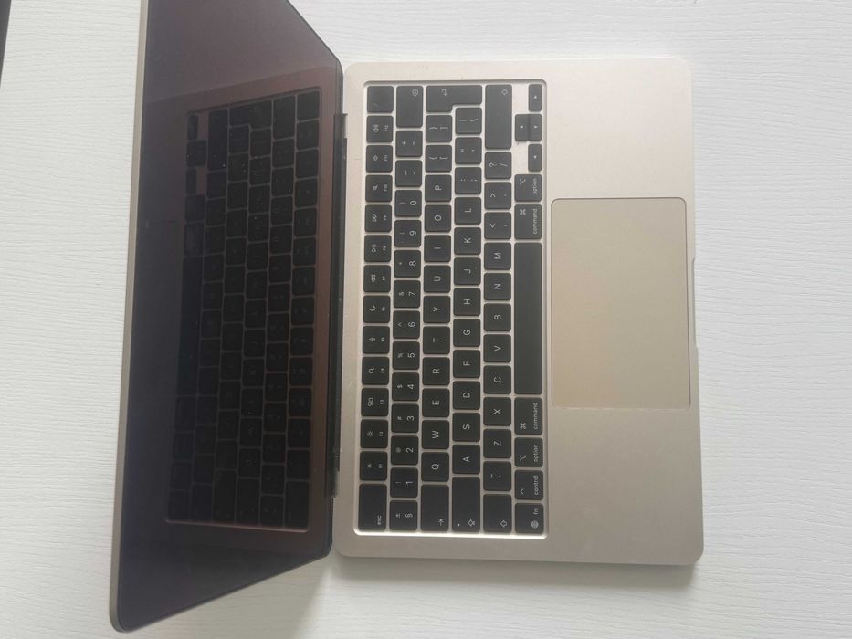 Apple MacBook Air M4 13,6" 16GB RAM 256SSD (2026)