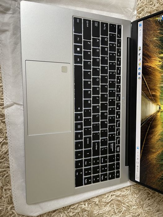Продам ноутбук Auusda t156a