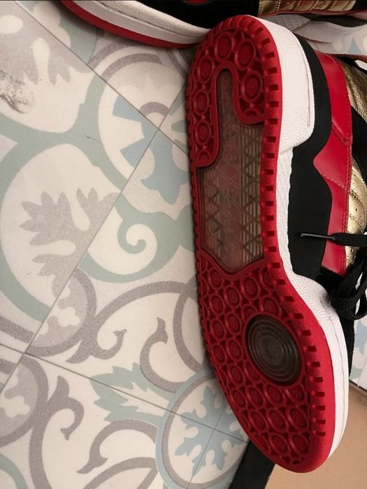 Nowe Adidasy Adidas forum mid Hellboy 42  sneakersy Jeremy Scott dunk