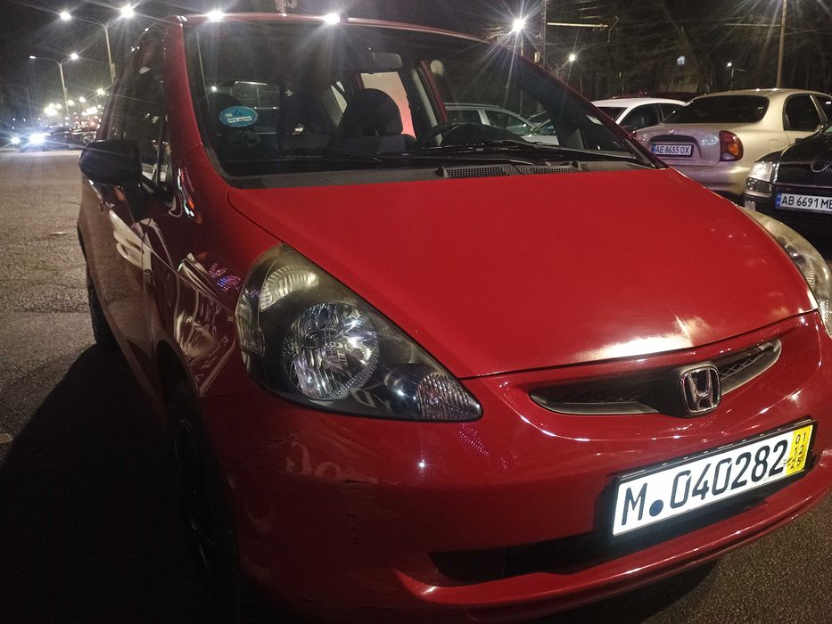 Хонда Джаз автомобіль 2004