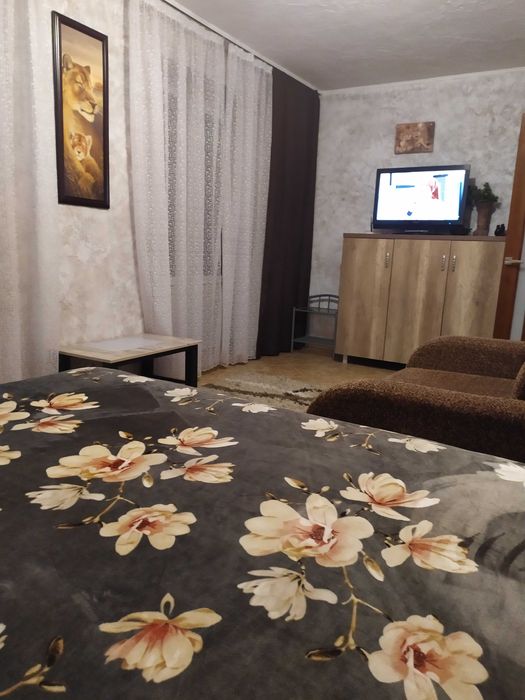 Подобово,ЦЕНТРІ, 1-2 кім,Соборна 58,фіск.чек,чиста!!!