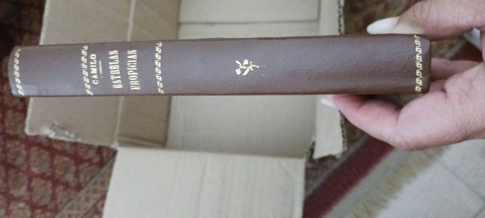 Livro Estrelas propícias de Camilo Castelo Branco