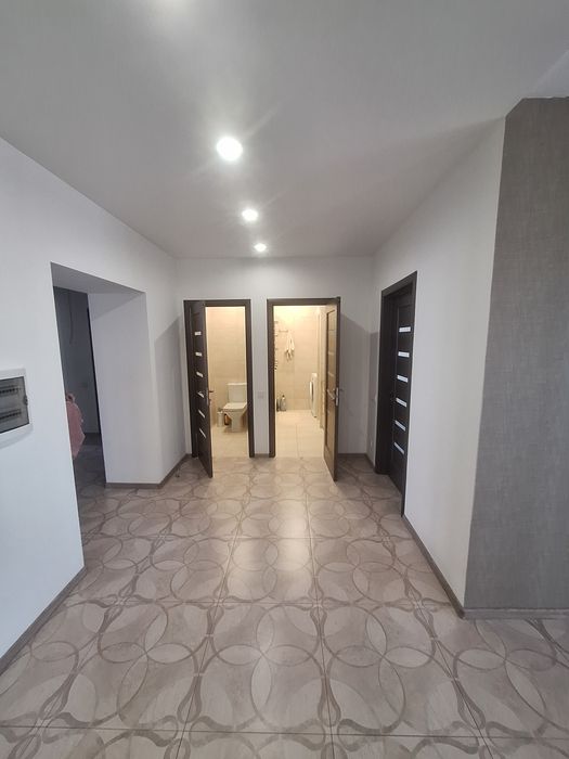 Продаж 3-х кімнатної квартири р-н 5 школи