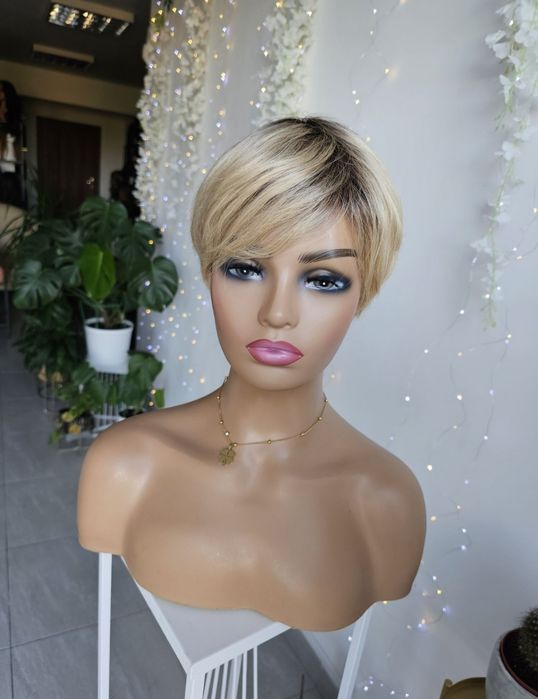 Krótka peruka Ania blon z włosów naturalnych