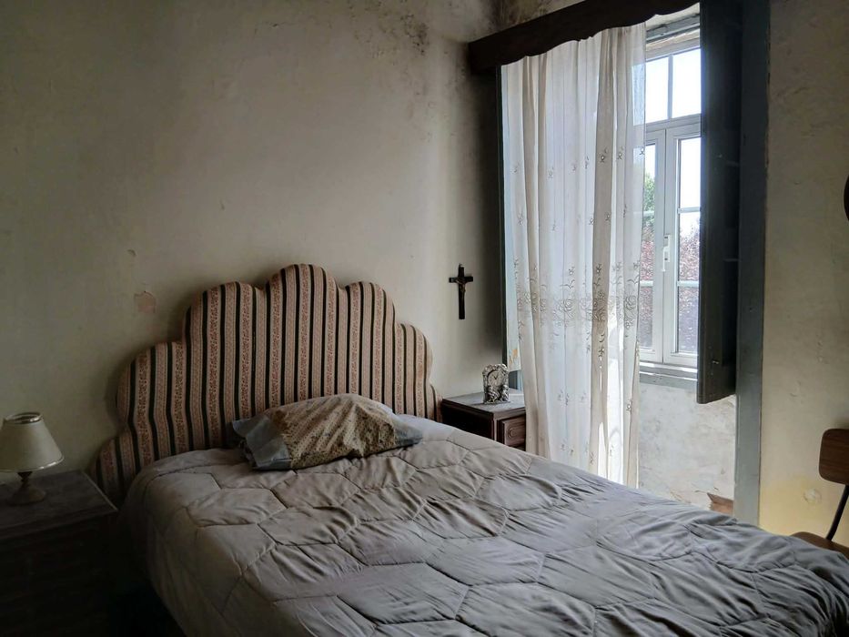 Alugo apartamento mobilado no centro da Guarda.