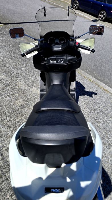 Suzuki Burgman 400i com ABS