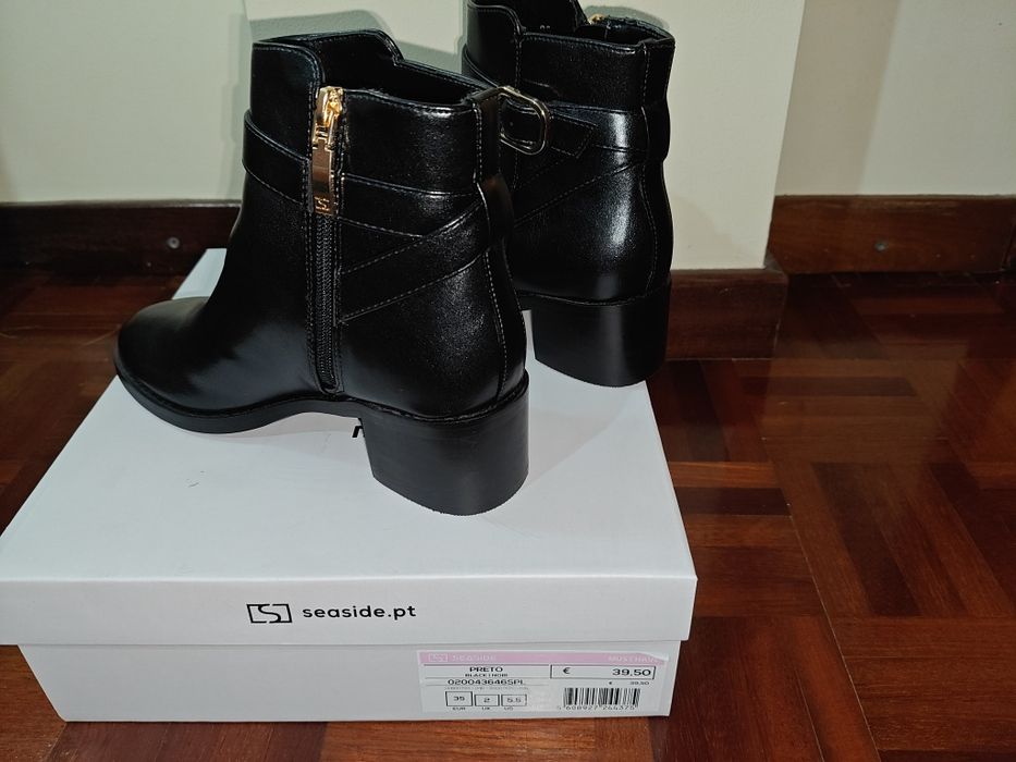 Botins Ankle preto efeito pele