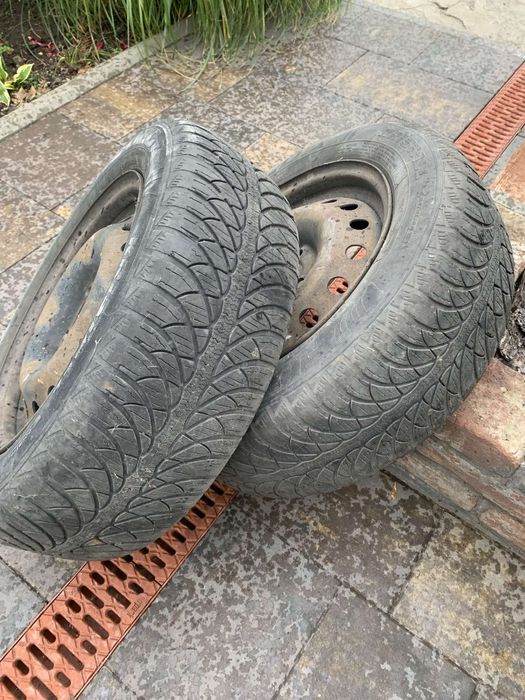 Продам резину r15