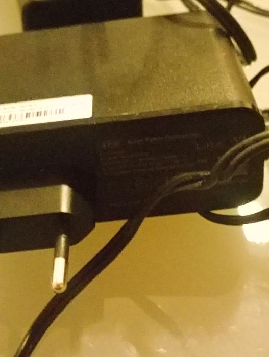 2 transformadores / adptador de corrente AC / DC - Fonte de alimentação: Modelo WA-42D12FG;  Huawei	Modelo HW-120300E2W