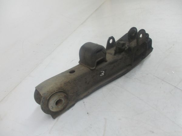Braço de suspensão frente esquerdo TOYOTA HiAce IV (LXH1_, RZH1_, LH1_