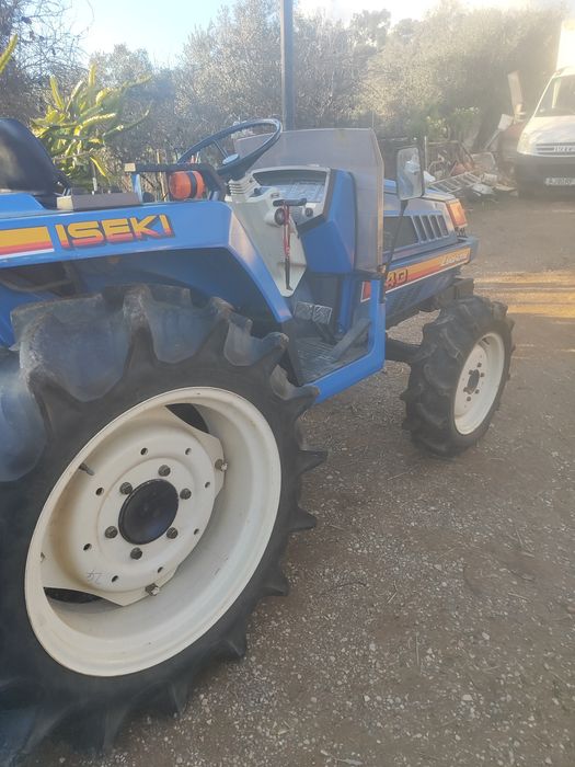 Trator Iseki Landope 240