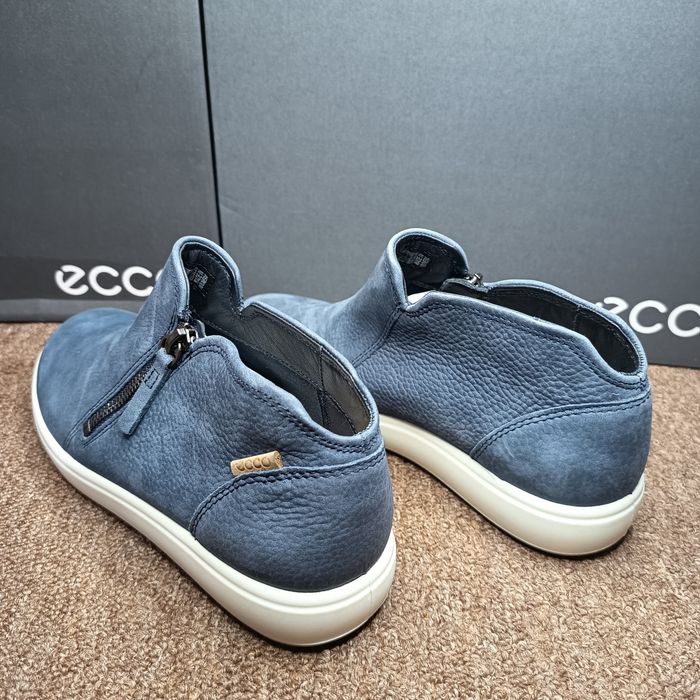 Стильні високі кросівки Ecco Soft 7