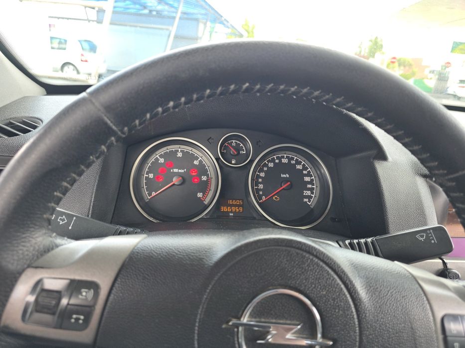 Opel Astra 1.7 CDTI