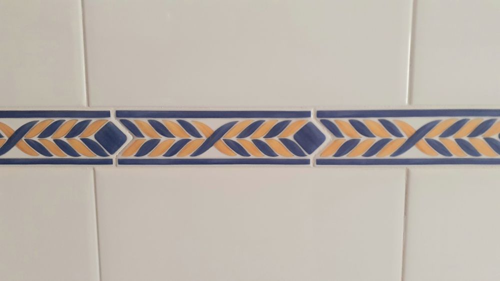 Lote 24 Barras/Frisos Azulejo Cozinha (20x6 cm) – Sobras