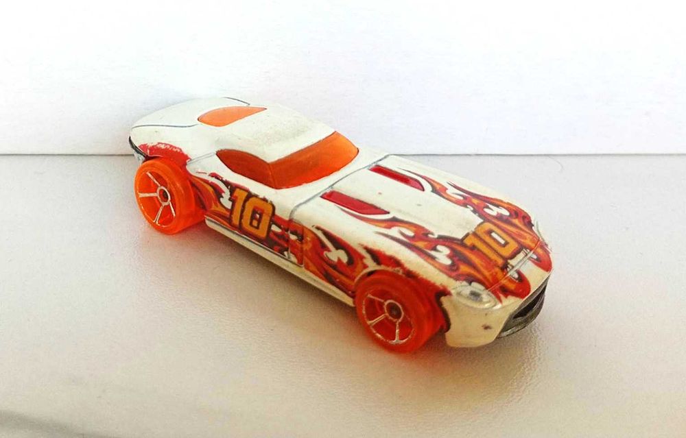 Hot Wheels - Fast FeLion, 2013 - Multipack Exclusive.