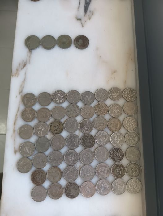 Moedas de escudos