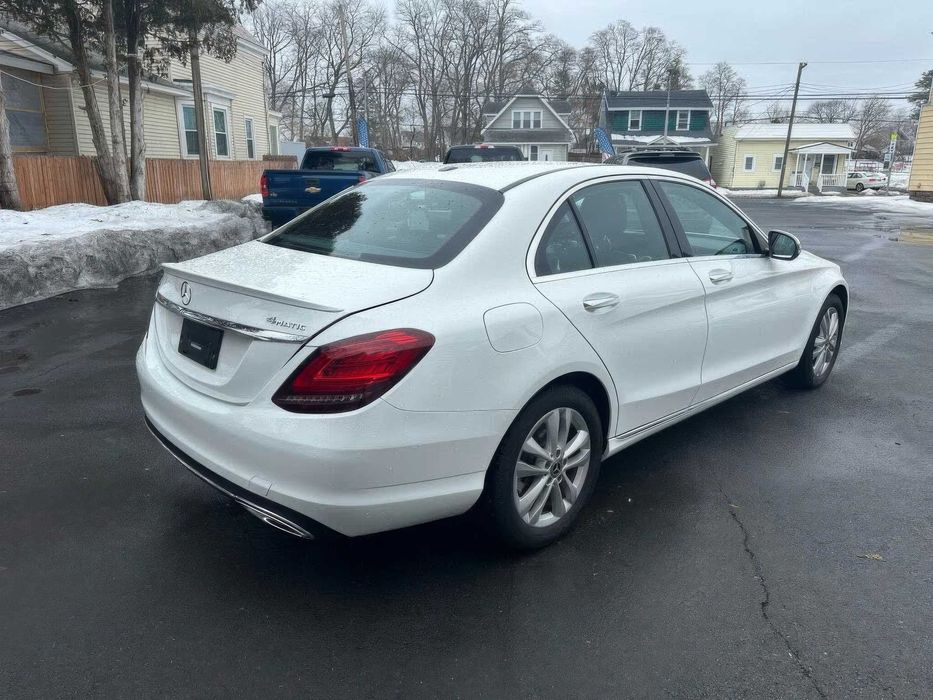 Mercedes-Benz C300      2019