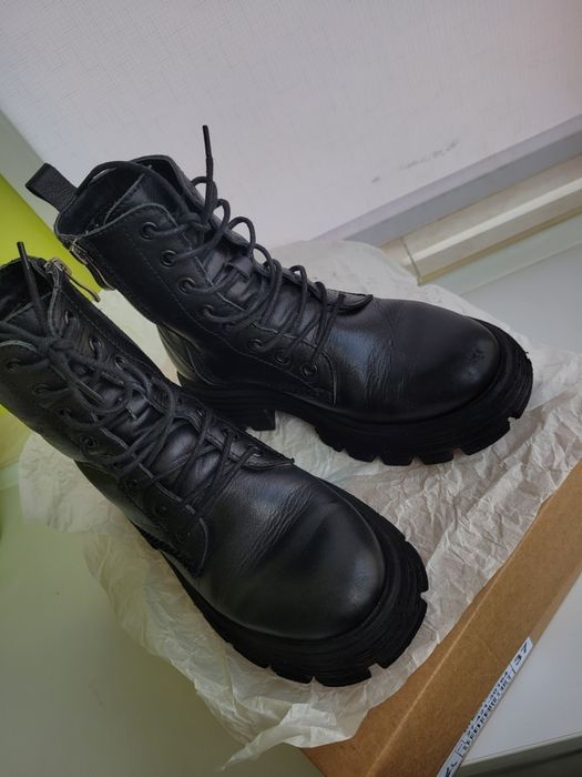 Зимові шкіряні черевики, ботінки 37 розмір