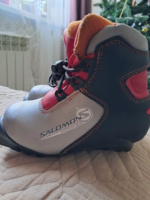 Лижні черевики  для бігових лиж Salamon SNS Profil.Виробництво Румунія