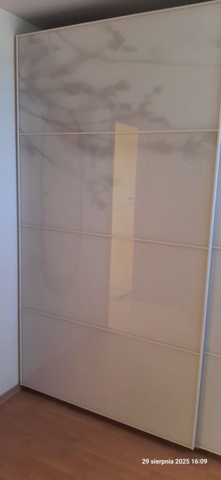 IKEA drzwi przesuwne białe szklane