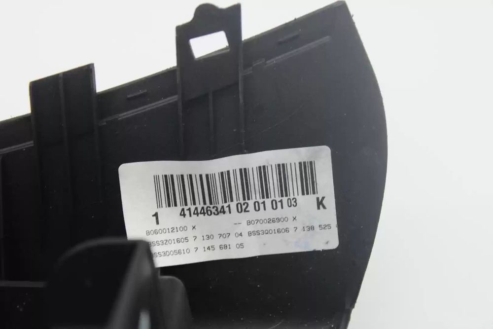 GRELHA VENTILADORA BMW 3 2007 -8060012100