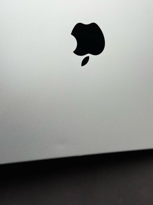 MacBook Pro 16" Silver M3 Max 48/1TB 16CPU 40GPU (MUW73)  БУ