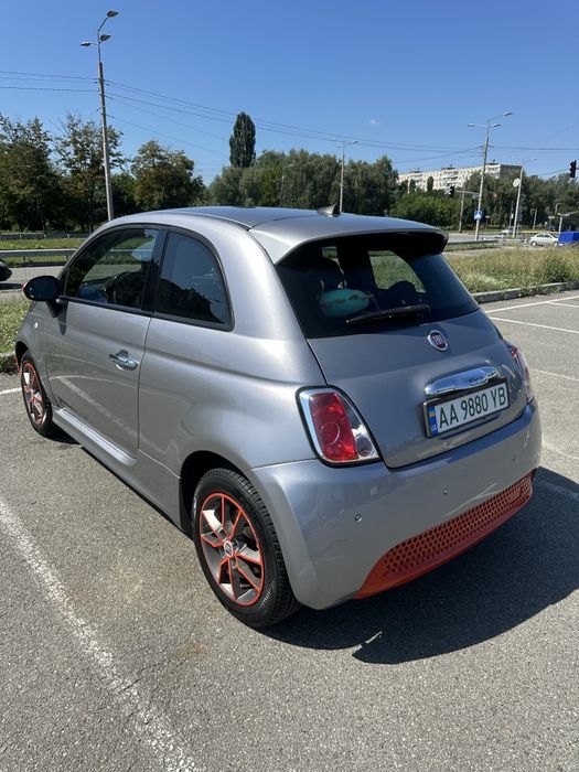 Продам Fiat 500e