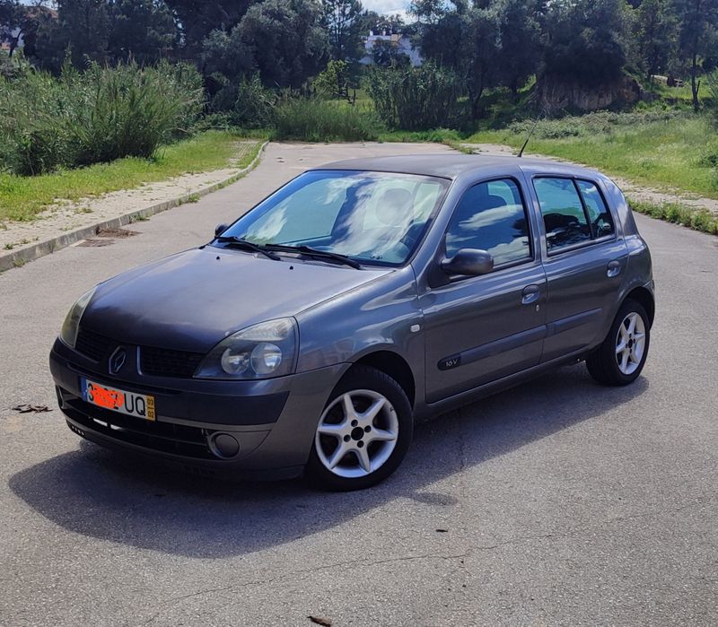 Renault Clio 2003
