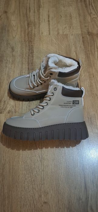 Buty ocieplane damskie 39