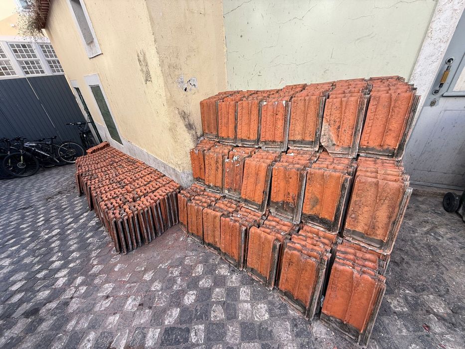 Telhas usadas em bom estado