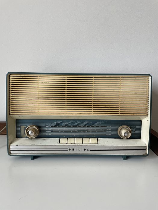 Radio Philips antigo, a funcionar