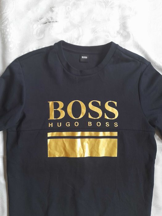 bluza sportowa meska  HUGO BOSS   sliczny