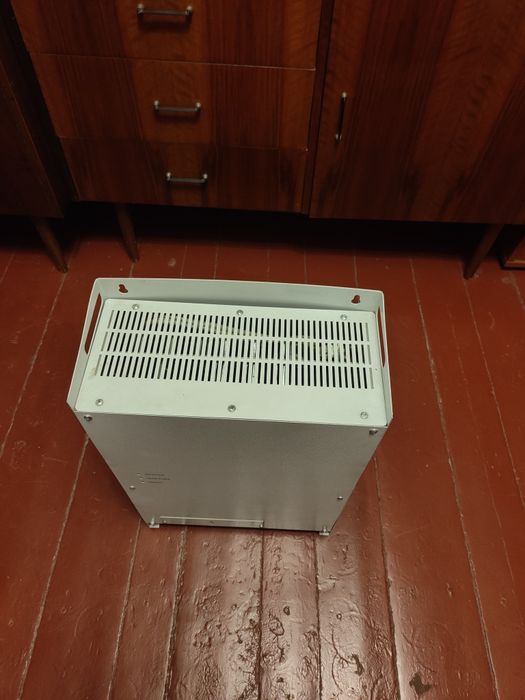 Безшумный инвертор 4.5кW   24V.