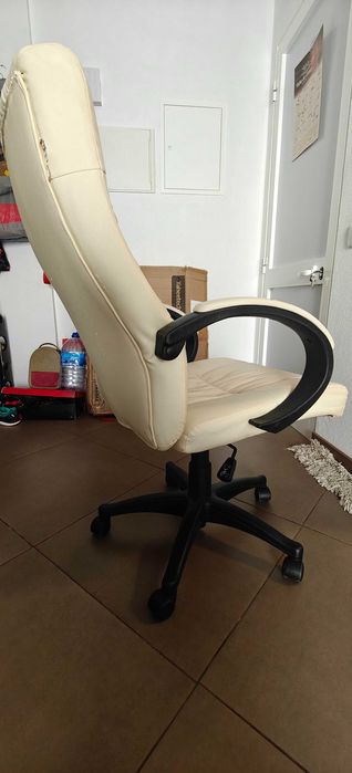 Uma Cadeira de oficina