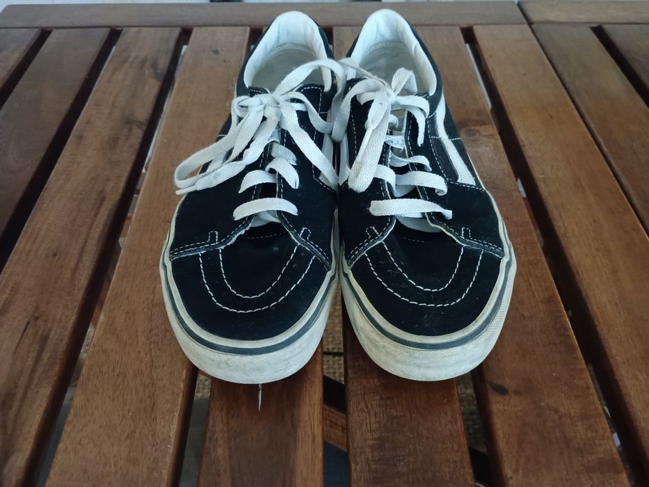 VANS pretos em bom estado  número 40