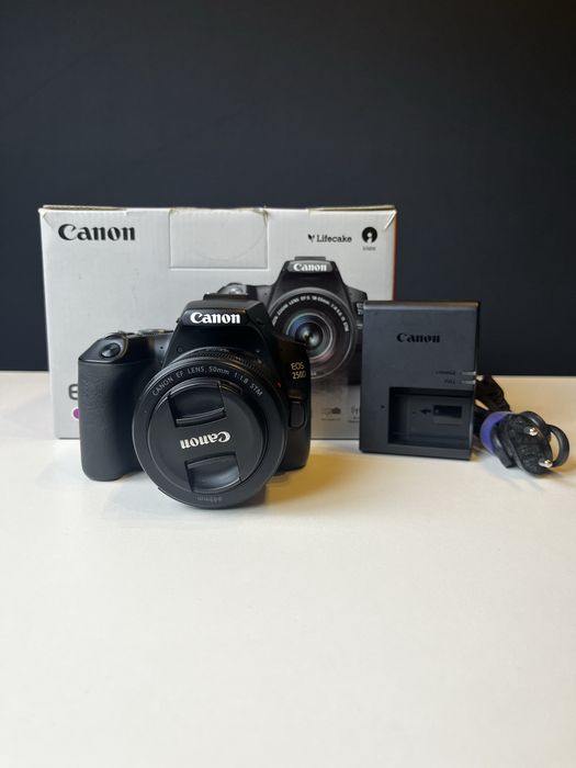 Canon EOS 250D DSLR 4K + objetiva Canon 50mm f/1.8 STM