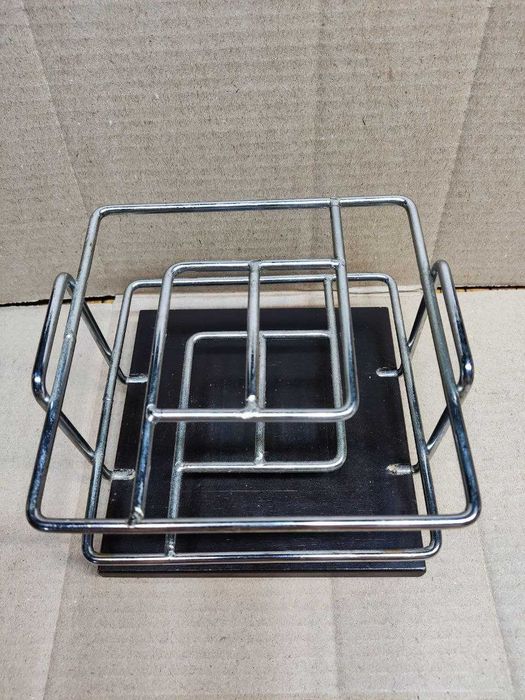 Органайзер для пультов и других гаджетов. Дерево, сталь, вращение