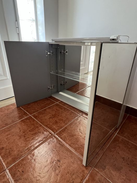 Armário de parede para casa de banho